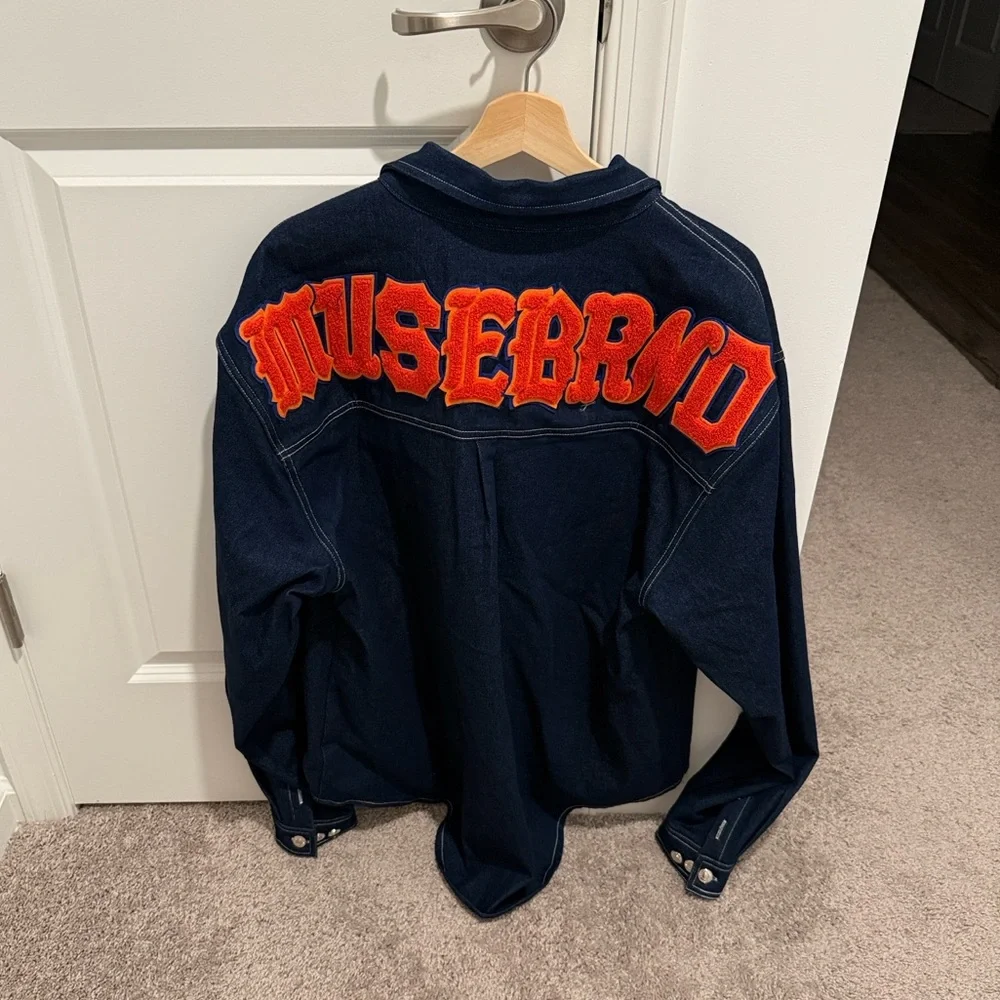 Shacket - Picture 3 of 6